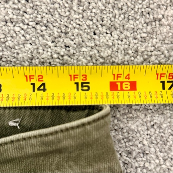 Chico’s Women’s‎ High Rise Straight Cropped Denim Stretchy Army Green Size 8 - Picture 4 of 10